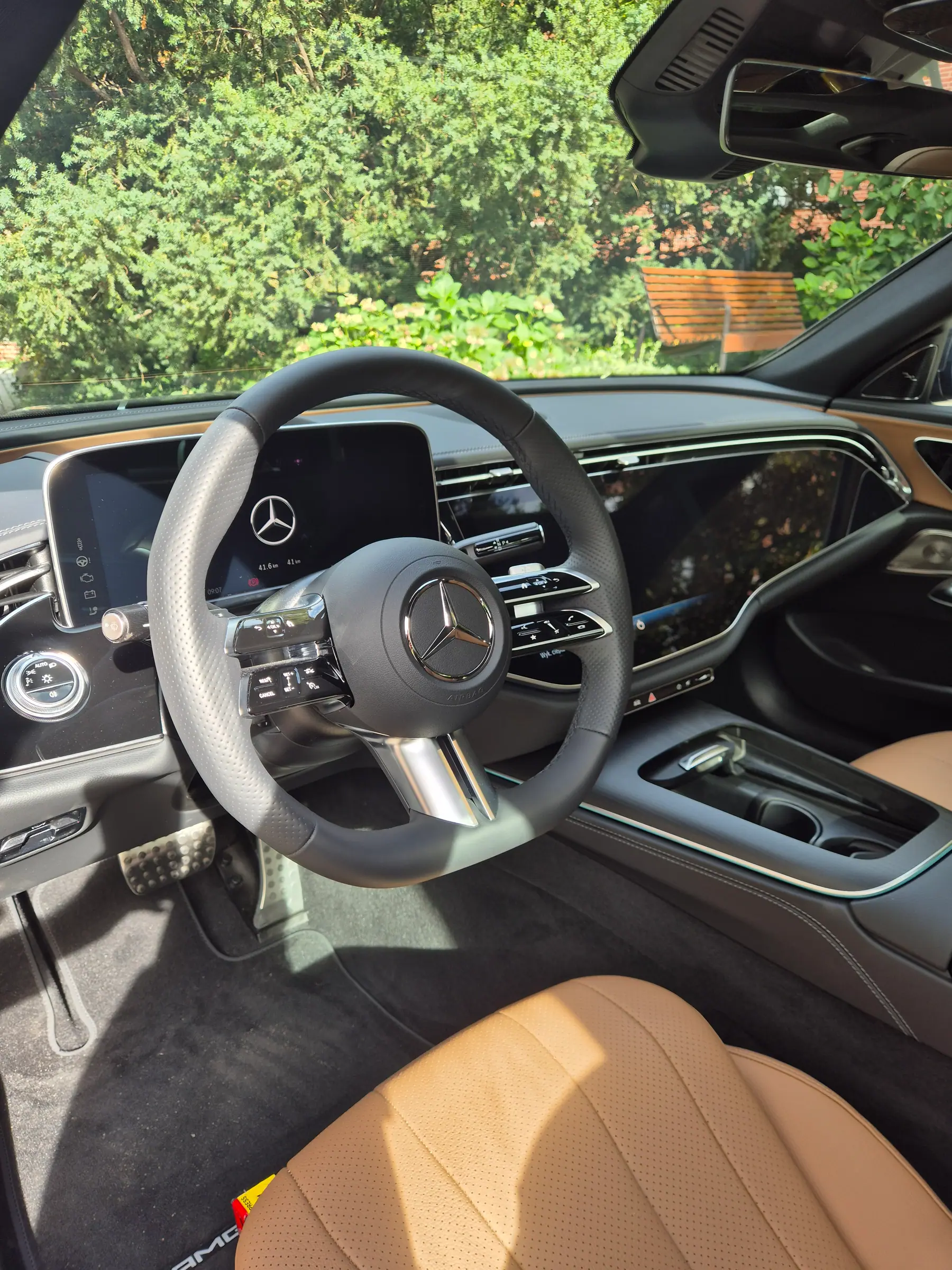 Mercedes E 200 — zdjęcie 3