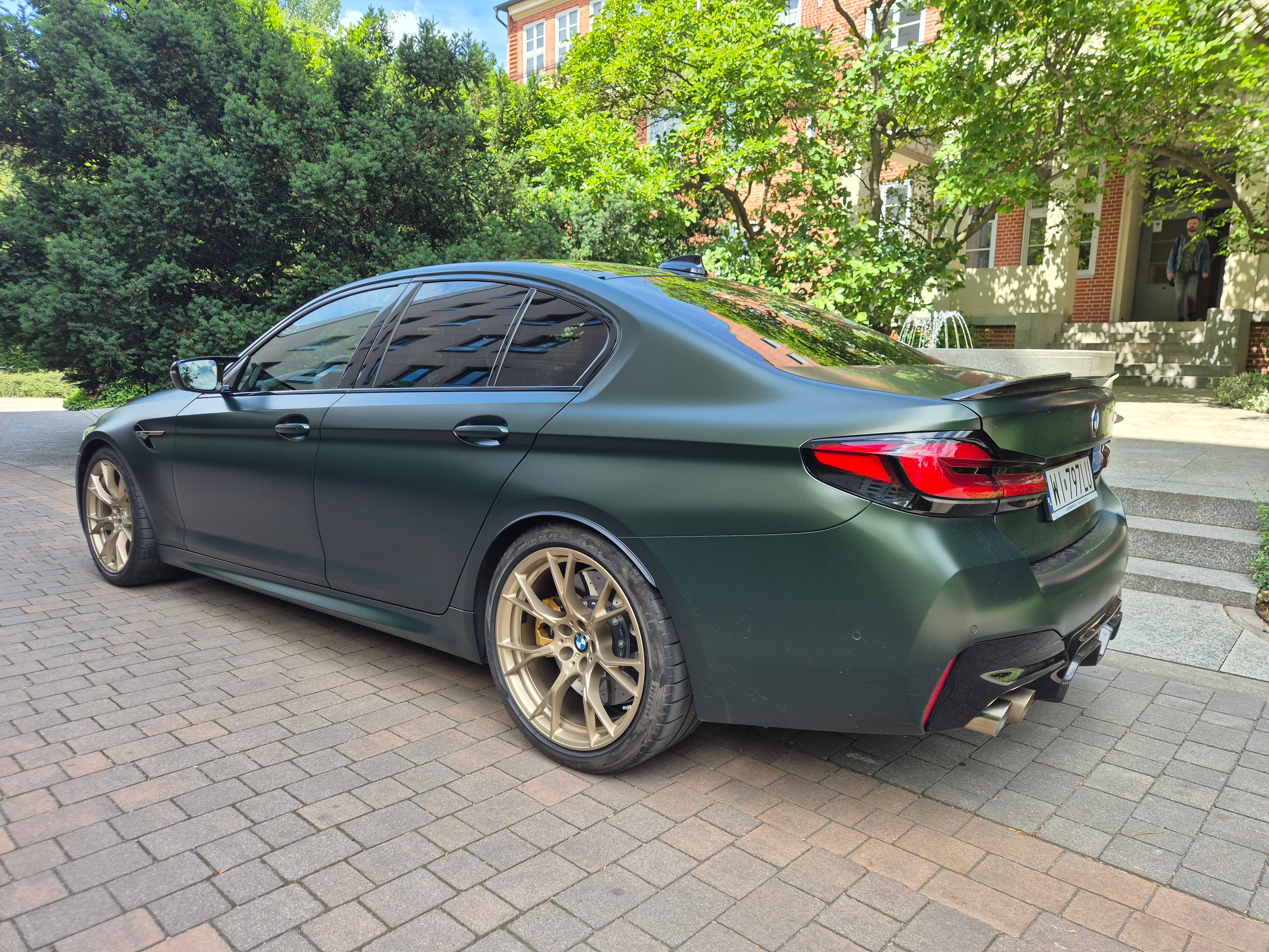 BMW M5 CS — zdjęcie 3